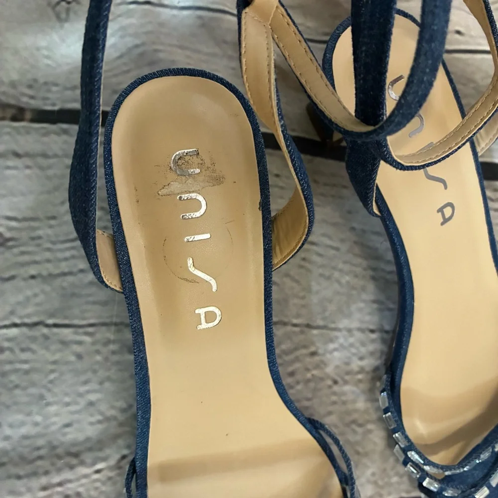 Unisa Women’s Blue Denim Strappy Rhinestone Embellished Block‎ Heel Sandals GUC